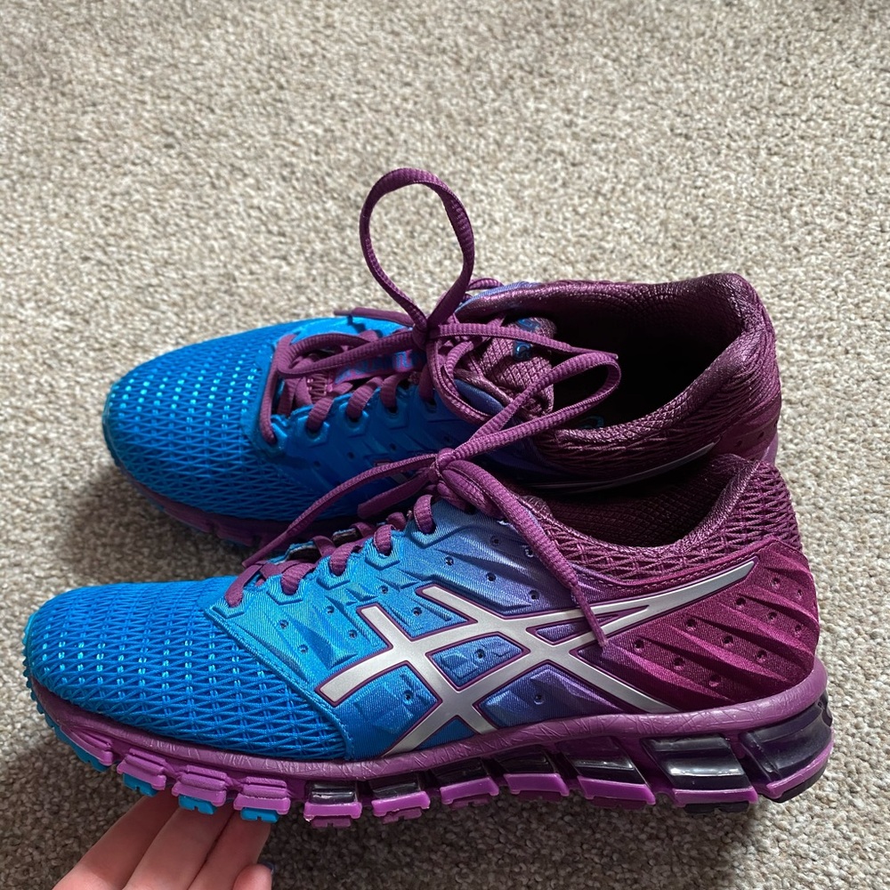 Asics Gel-Quantum 180 running shoes